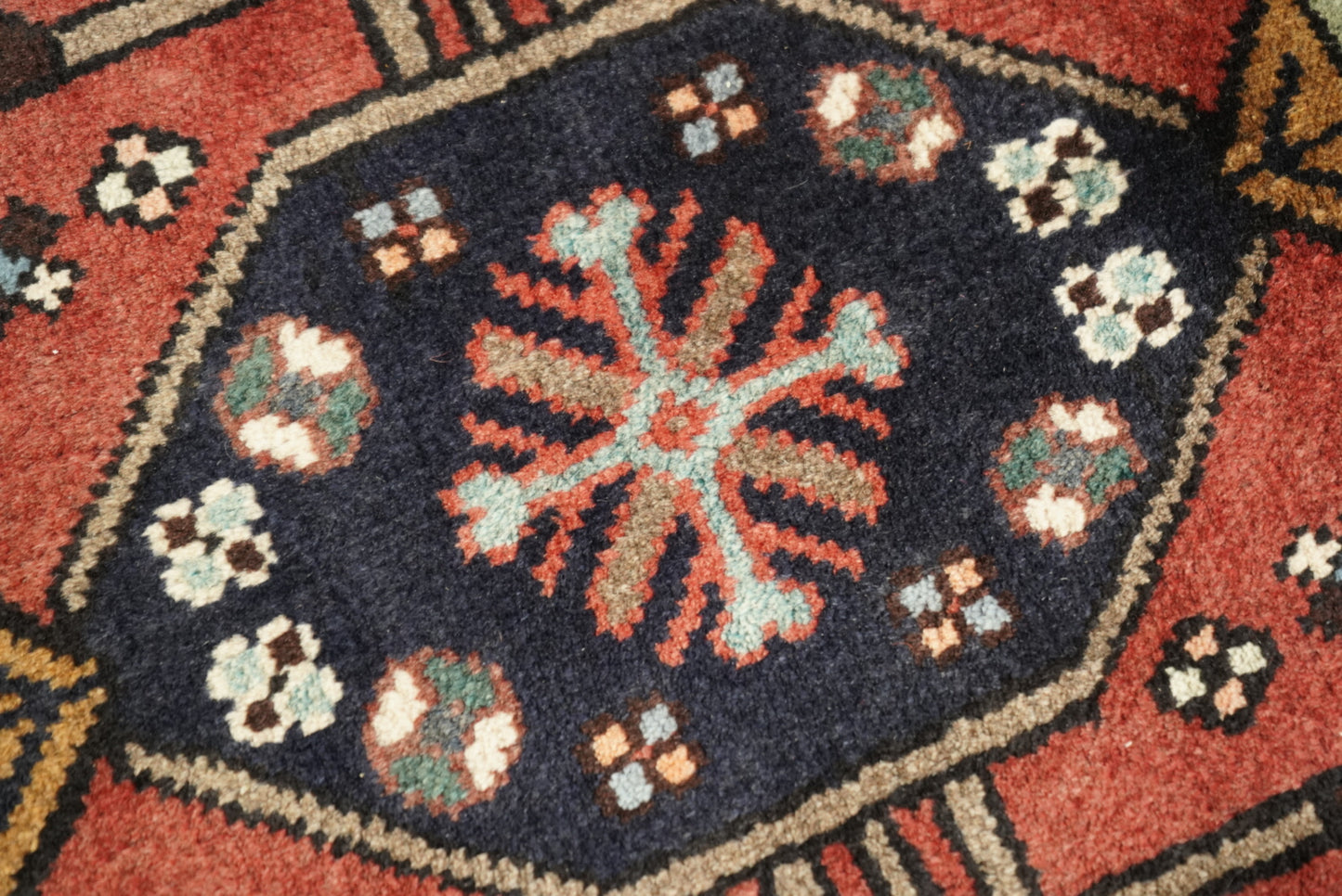 Handmade Persian Hamadan Floral Wool Runner | 290 x 107 cm | Red | Vintage