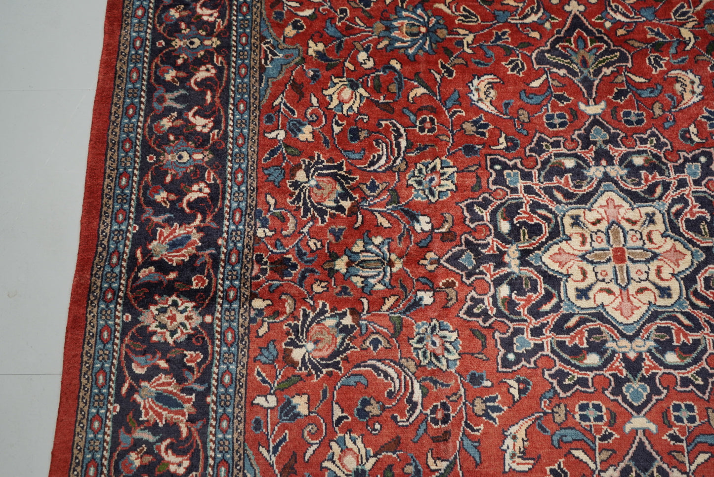 Vintage Persian Mahal Red Wool Floral Medallion Rug | Handmade | 318 x 214 cm