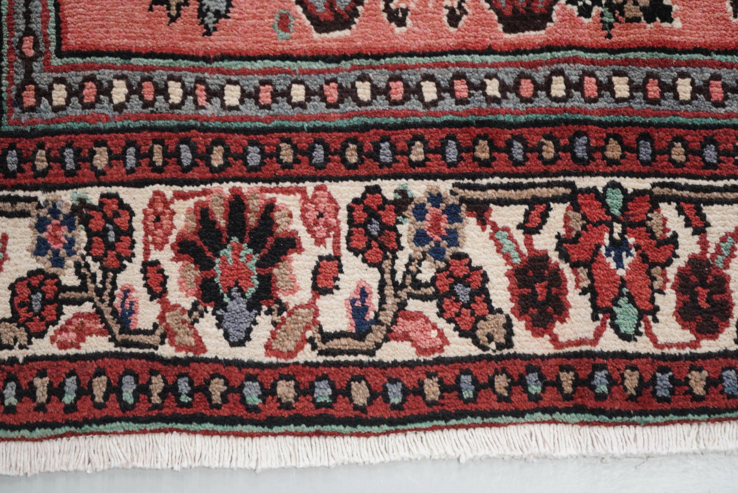 Vintage Persian Bibikabad Red Wool Rug | Handmade | 284 x 205 cm