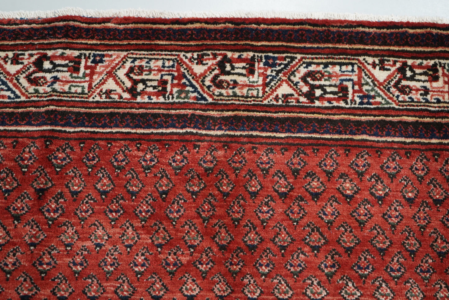 Vintage Persian Sarouk Red Wool Rug | Handmade | 322 x 218 cm