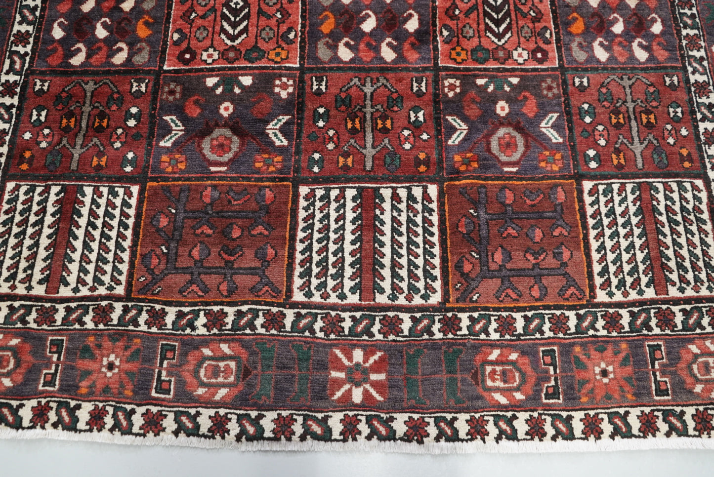 Handmade Persian Bakhtiari Garden Design Wool Rug | 288 x 204 cm | Red & Navy | Vintage