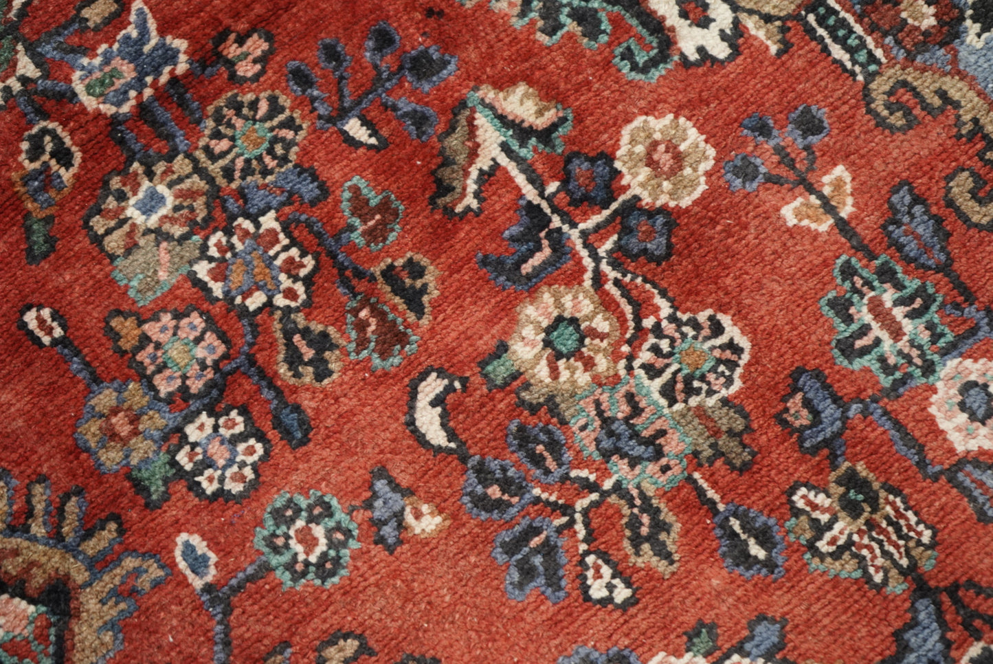 Vintage Persian Bibikabad Red Wool Floral Medallion Rug | Handmade | 295 x 217 cm