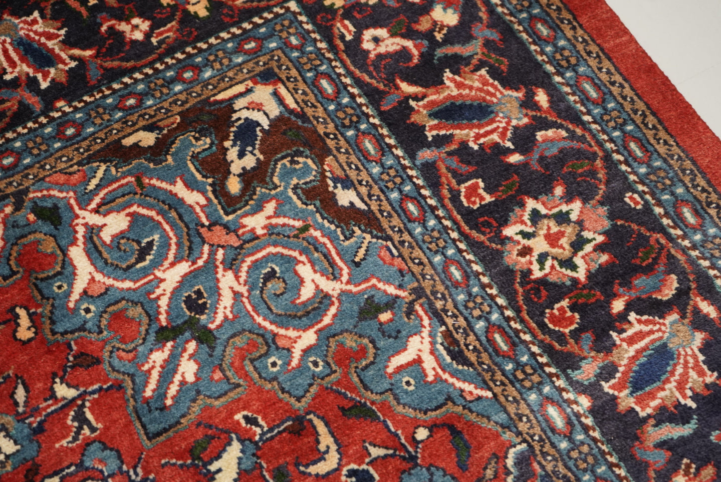 Vintage Persian Mahal Red Wool Floral Medallion Rug | Handmade | 318 x 214 cm