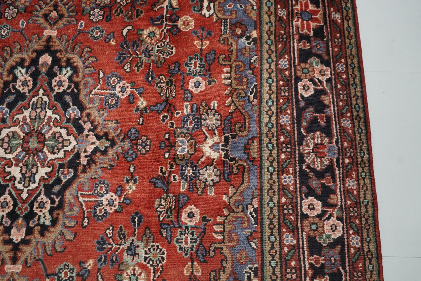 Vintage Persian Bibikabad Red Wool Floral Medallion Rug | Handmade | 295 x 217 cm