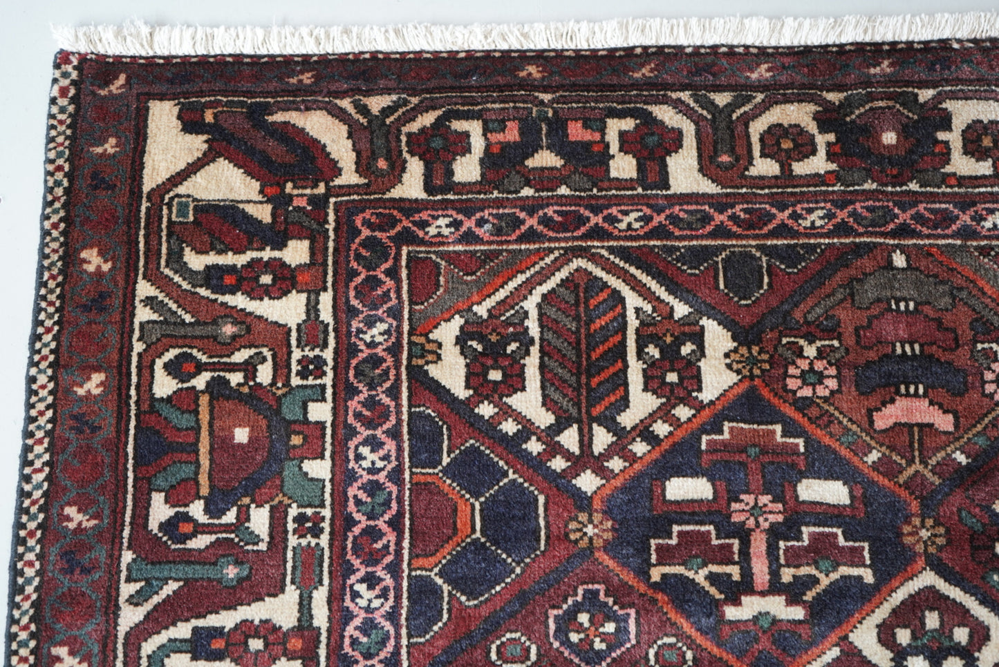 Vintage Persian Bakhtiari Red Wool Garden Design Rug | Handmade | 206 x 162 cm