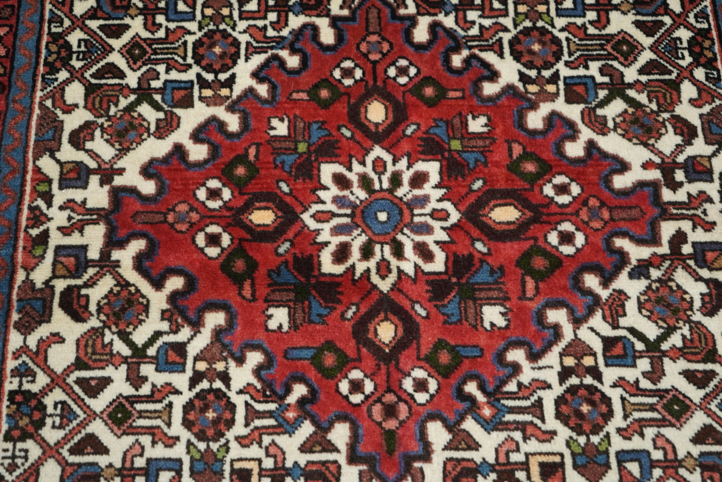 Vintage Persian Hamadan Cream & Red Wool Geometric Rug | Handmade | 142 x 100 cm
