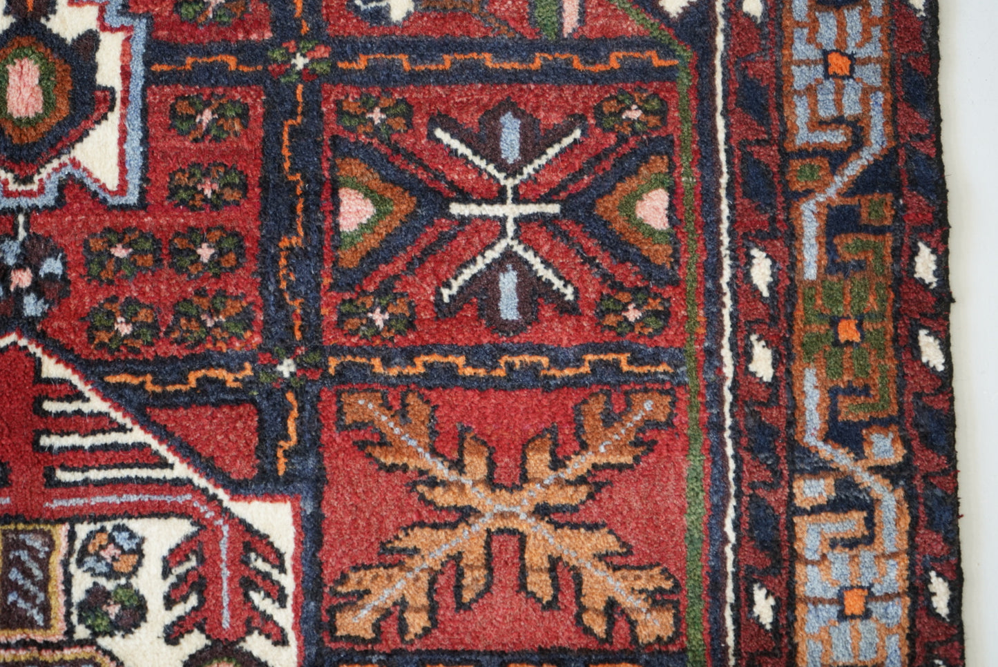 Persian Hamadan Red Wool Geometric Rug | Handmade | 146 x 104 cm