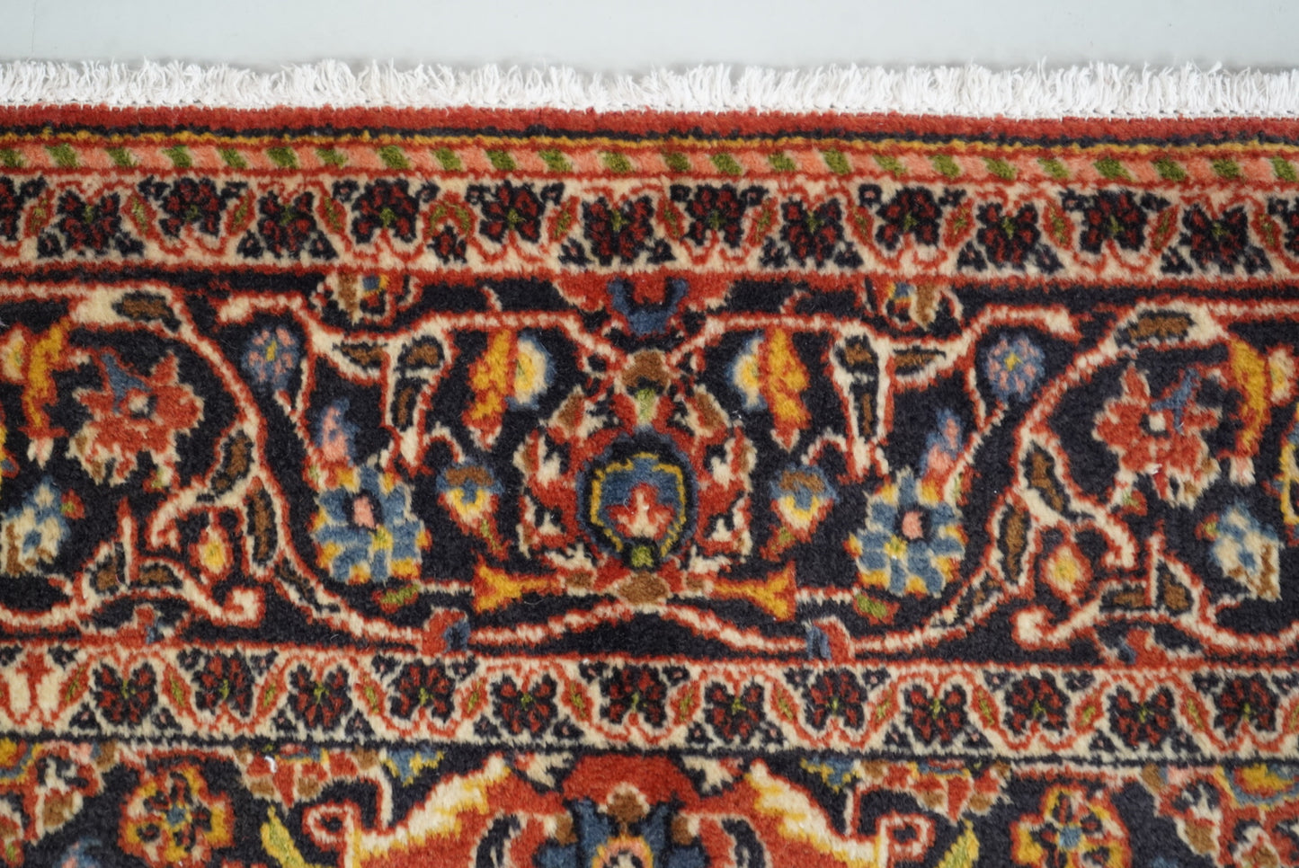 Vintage Persian Kashan Red Wool Floral Medallion Rug | Handmade | 200 x 134 cm
