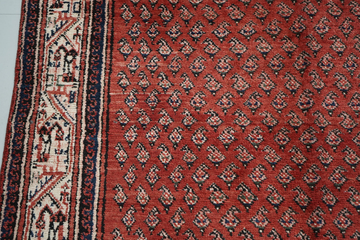 Vintage Persian Sarouk Red Wool Rug | Handmade | 322 x 218 cm