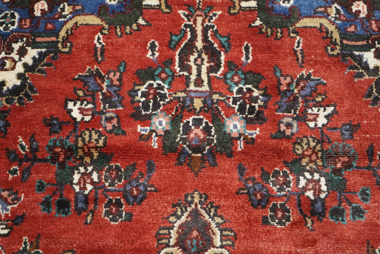 Vintage Persian Bibikabad Red Wool Floral Medallion Rug | Handmade | 295 x 212 cm