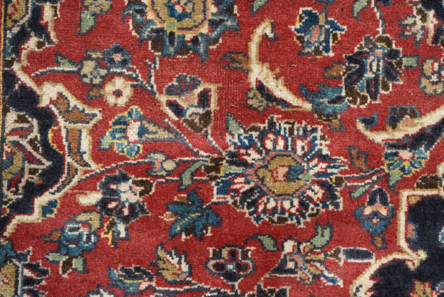Vintage Persian Kashan Red Wool Floral Medallion Rug | Handmade | 299 x 190 cm