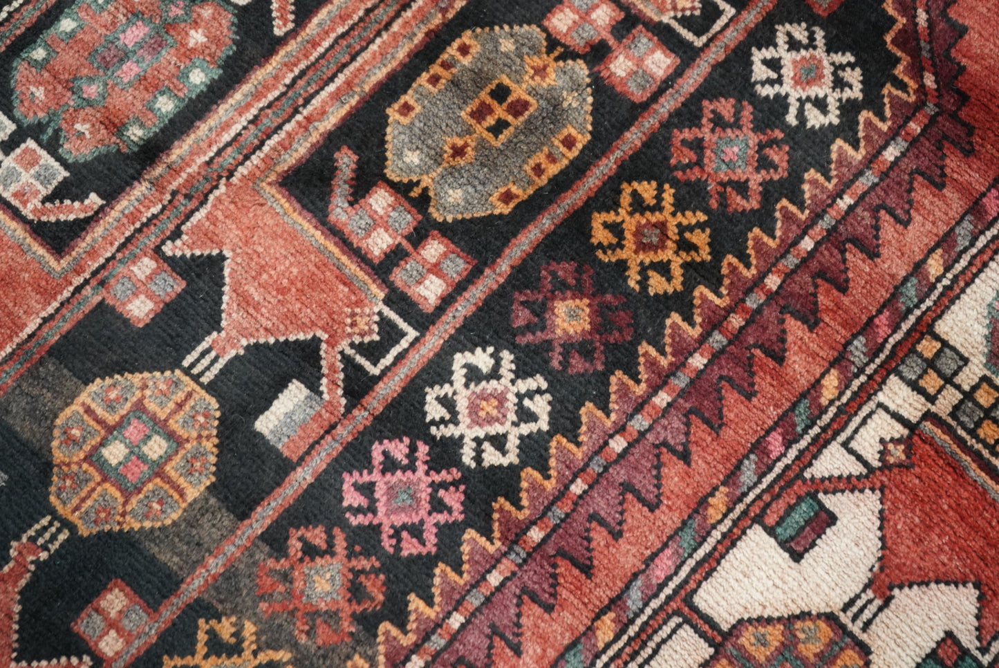 Vintage Handmade Bakhtiari 298 x 149 cm