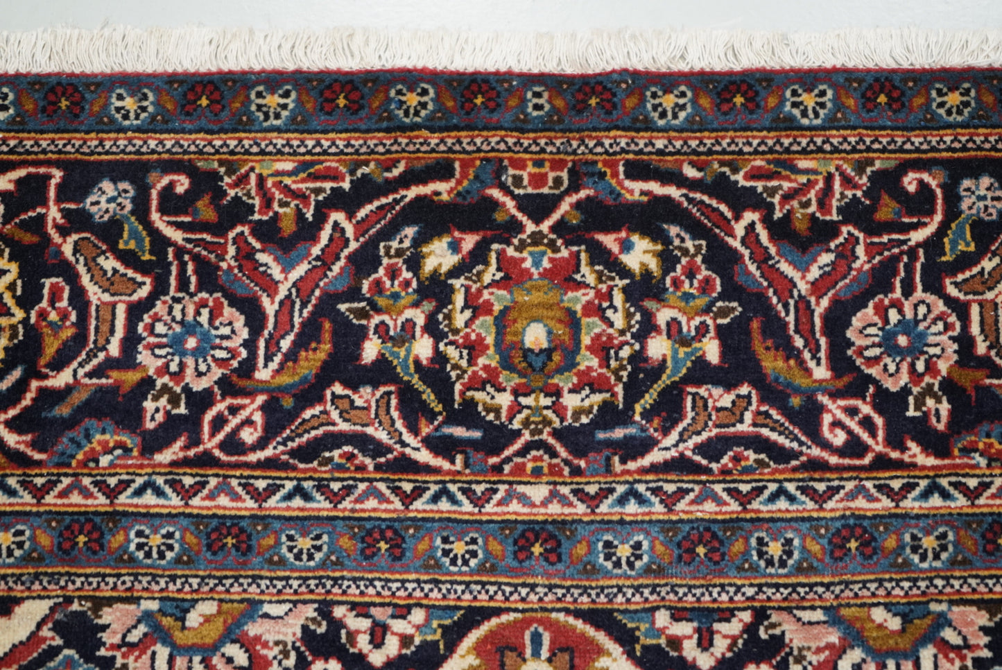 Vintage Persian Kashan Red Wool Floral Medallion Rug | Handmade | 299 x 190 cm