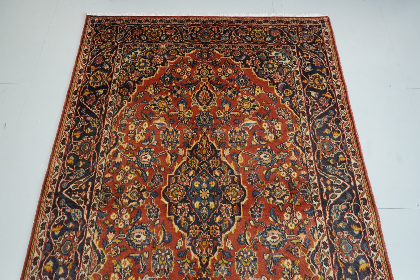 Vintage Persian Kashan Red Wool Floral Medallion Rug | Handmade | 200 x 134 cm