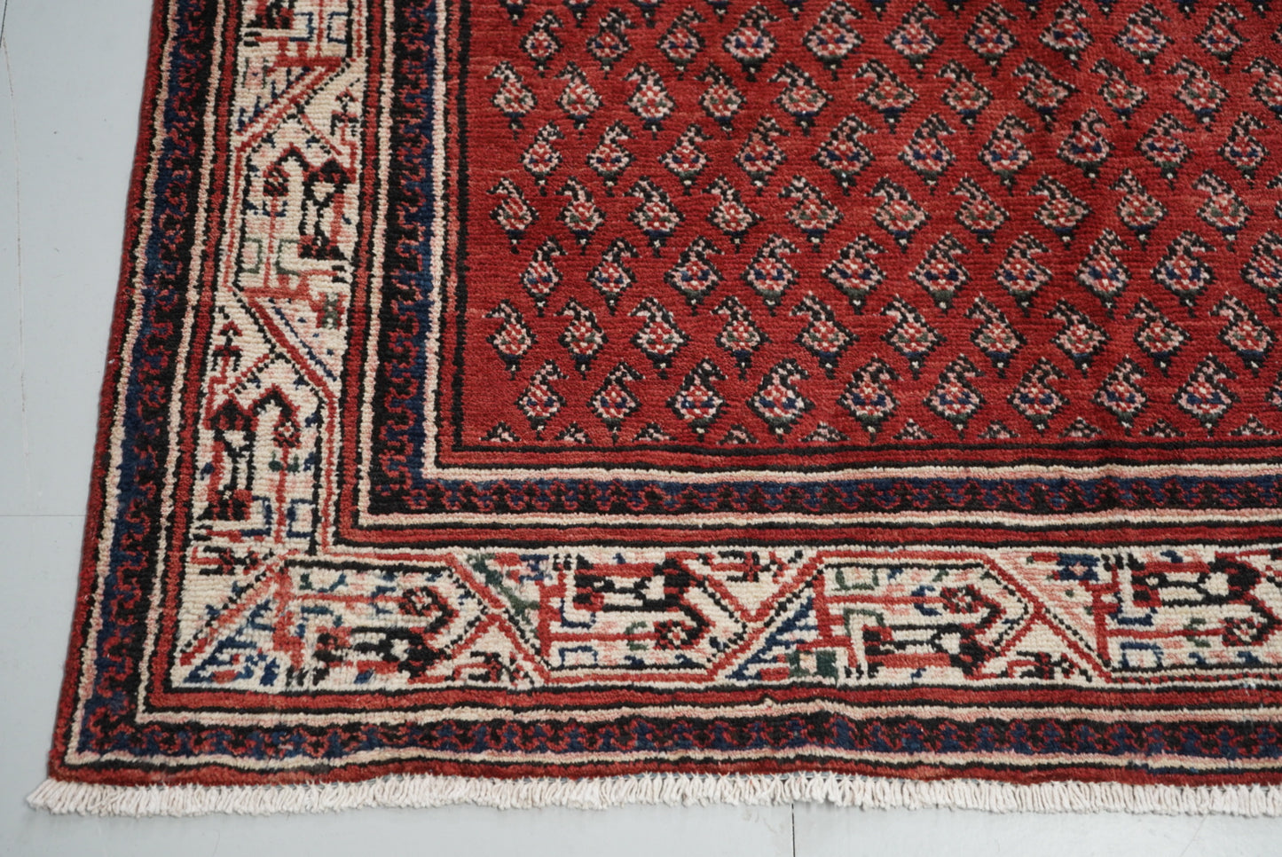 Vintage Persian Sarouk Red Wool Rug | Handmade | 322 x 218 cm