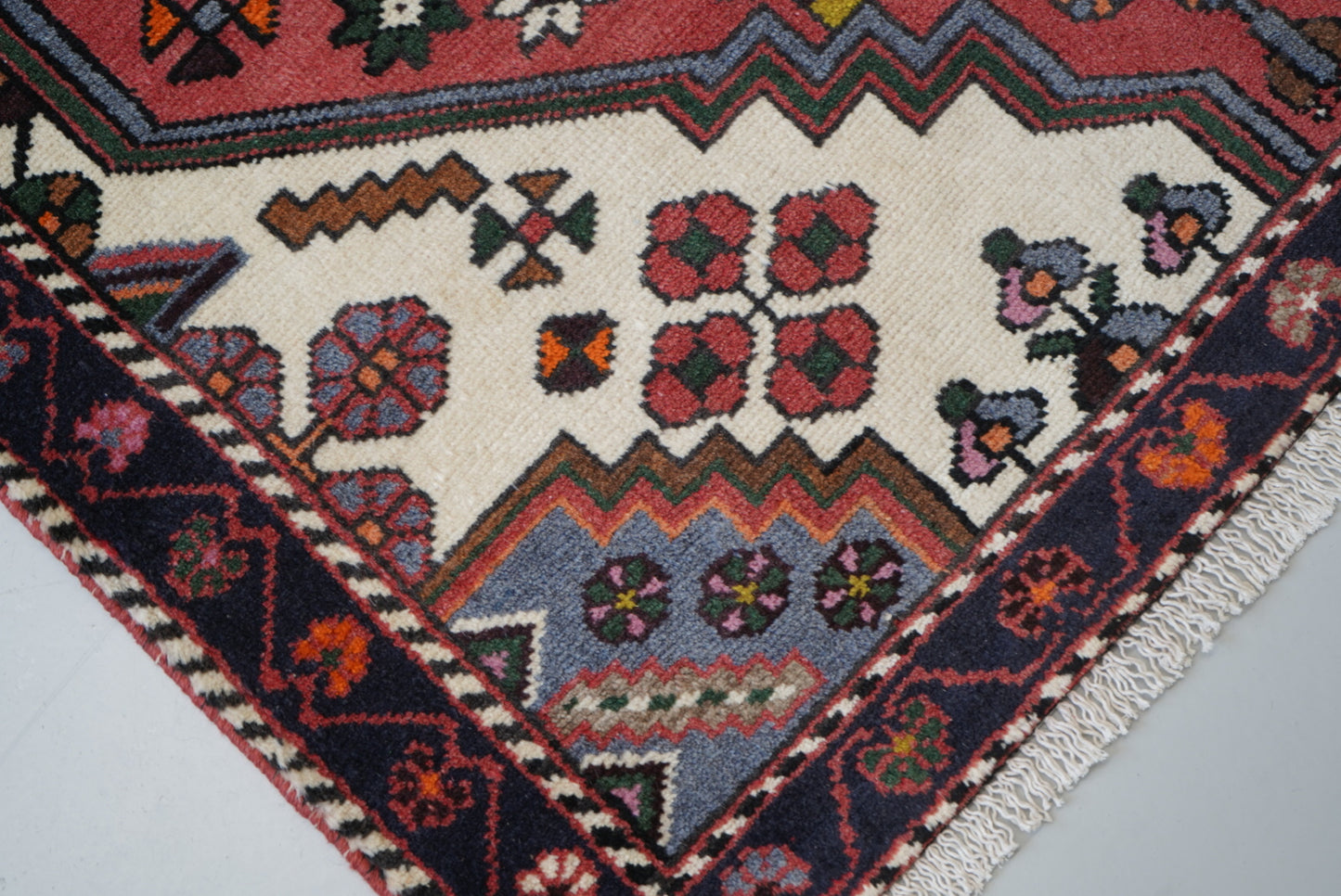 Persian Hamadan Red Wool Geometric Rug | Handmade | 152 x 107 cm