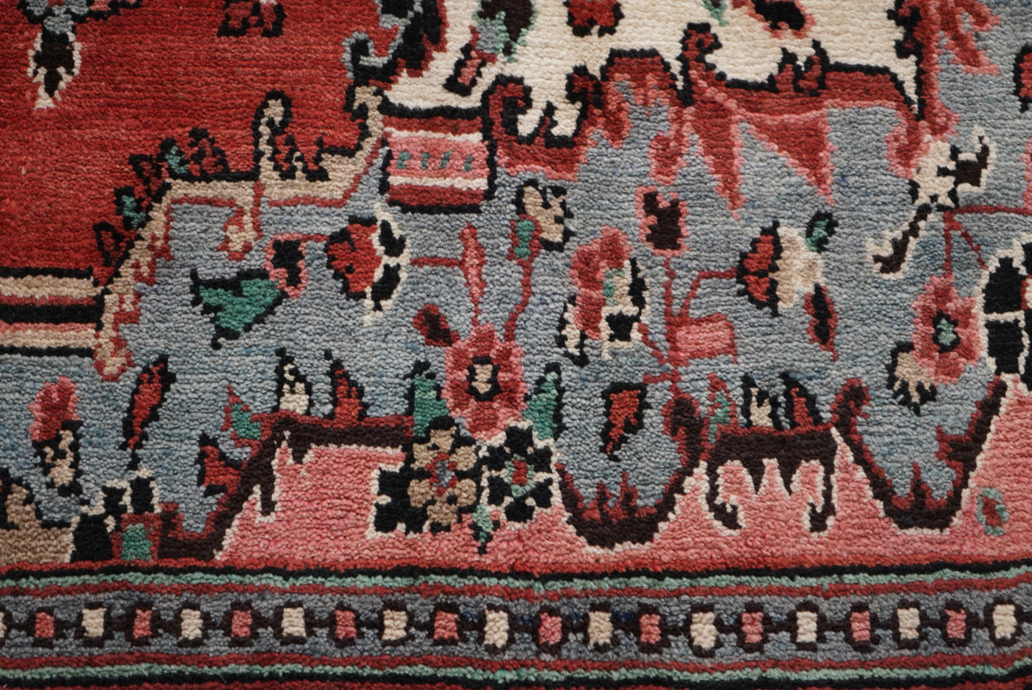 Vintage Persian Bibikabad Red Wool Rug | Handmade | 284 x 205 cm