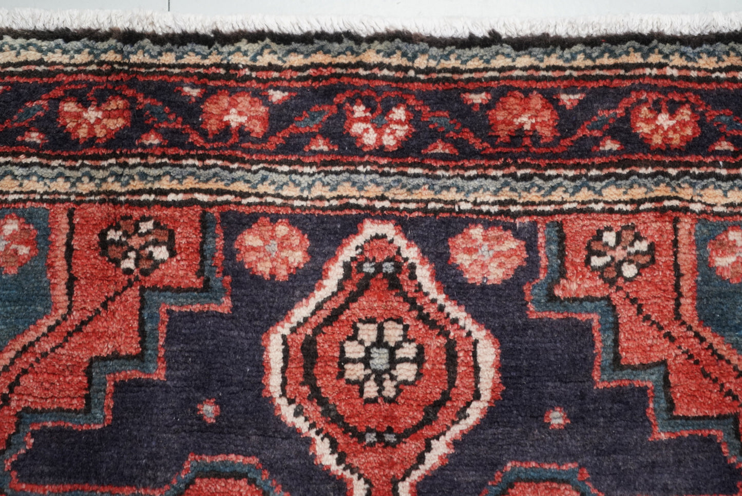 Handmade Vintage Tribal Medallion Rug 196 x 137 cm Wool Carpet