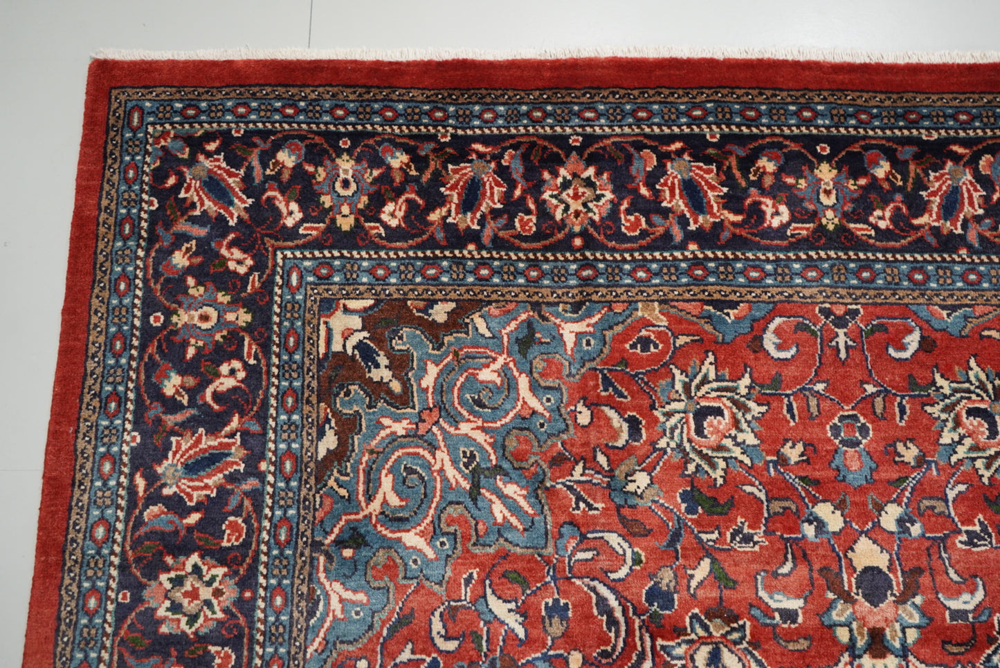 Vintage Persian Mahal Red Wool Floral Medallion Rug | Handmade | 318 x 214 cm