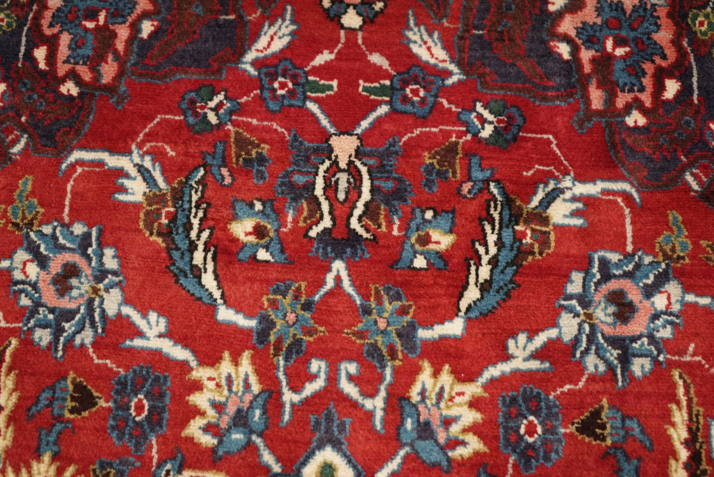 Vintage Handmade Arak Rug | 345 x 208 cm