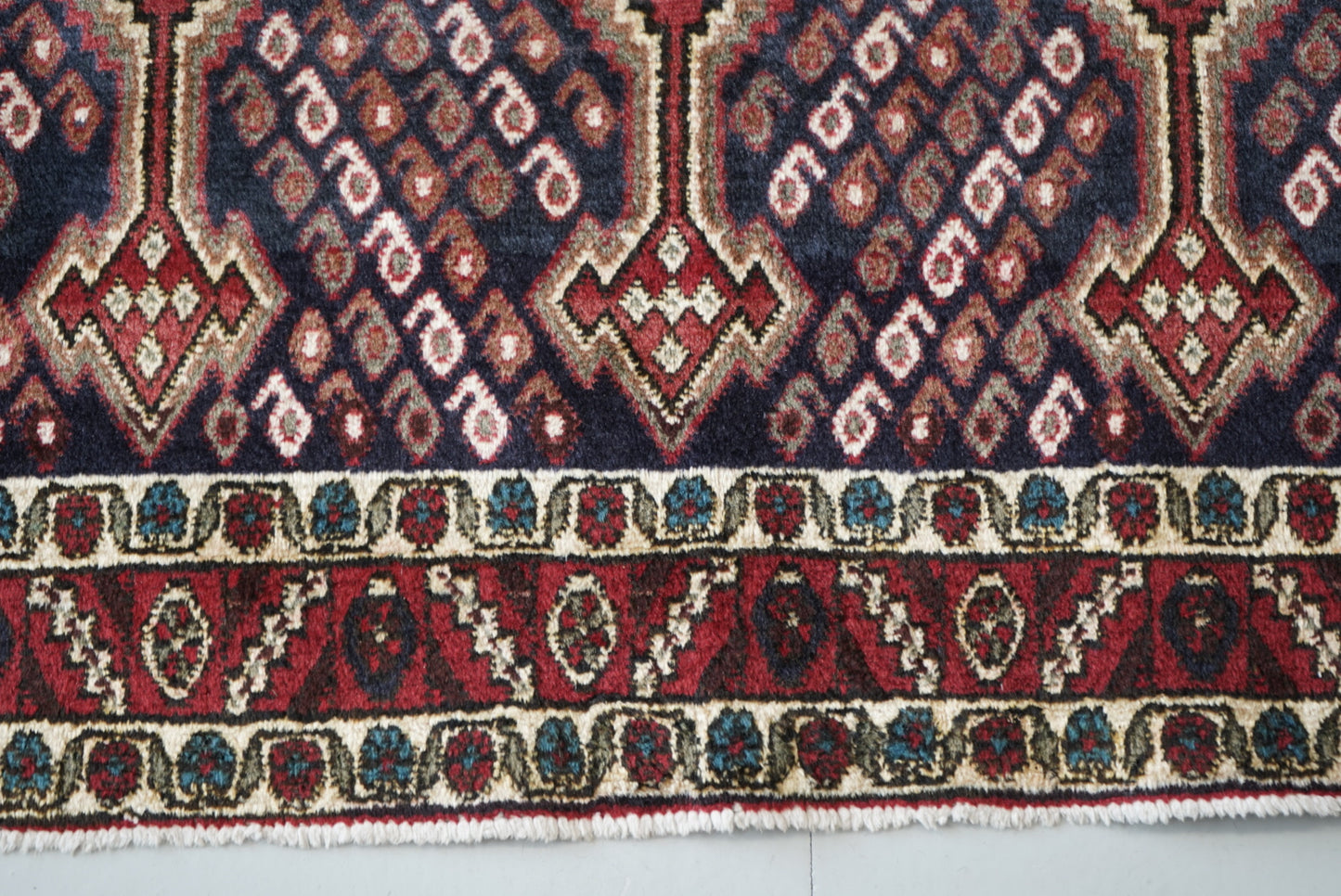 Vintage Persian Sirjan Red Wool Geometric Rug | Handmade | 220 x 160 cm
