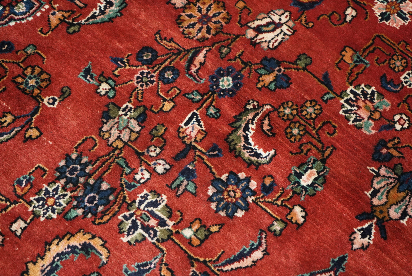 Vintage Persian Bibikabad Red Wool Floral Medallion Rug | Handmade | 333 x 217 cm