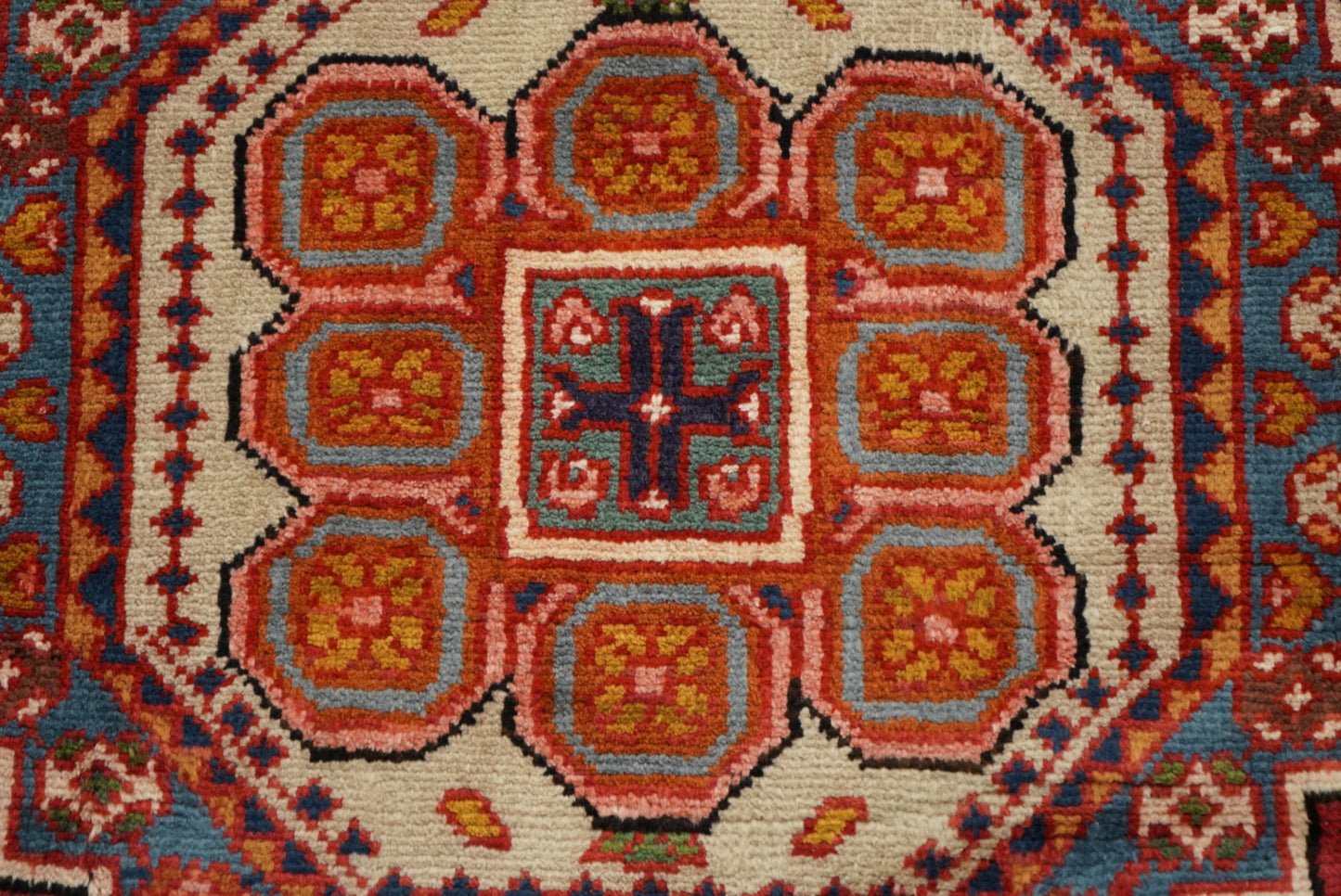 Handmade Vintage Geometric Medallion Rug 192 x 132 cm Wool Carpet