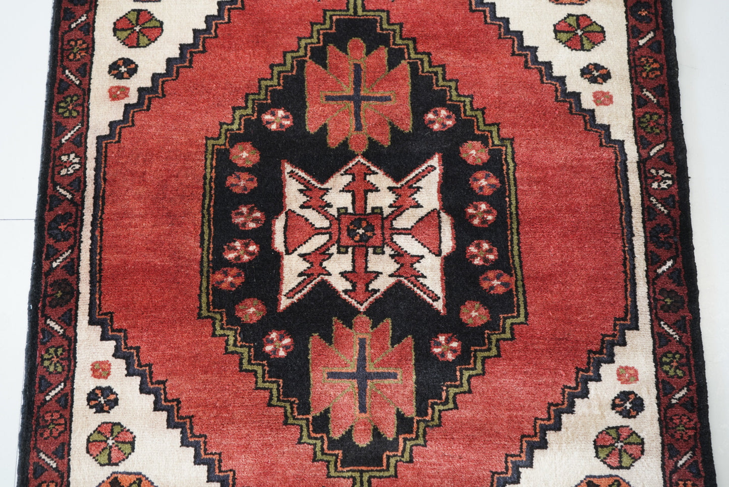 Persian Hamadan Red Wool Geometric Rug | Handmade | 140 x 95 cm