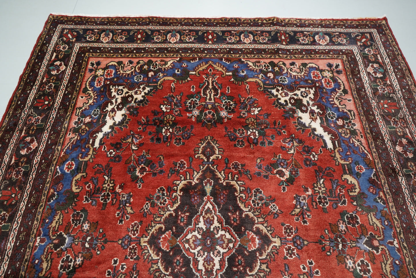 Vintage Persian Bibikabad Red Wool Floral Medallion Rug | Handmade | 295 x 212 cm