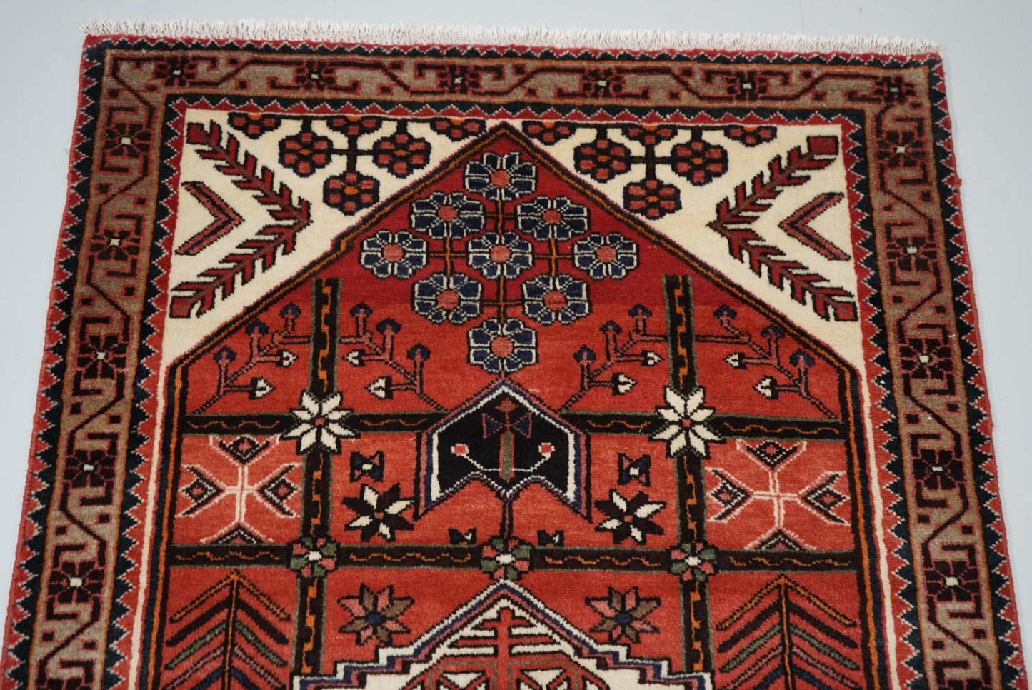 Persian Hamadan Red Wool Geometric Rug | Handmade | 162 x 108 cm