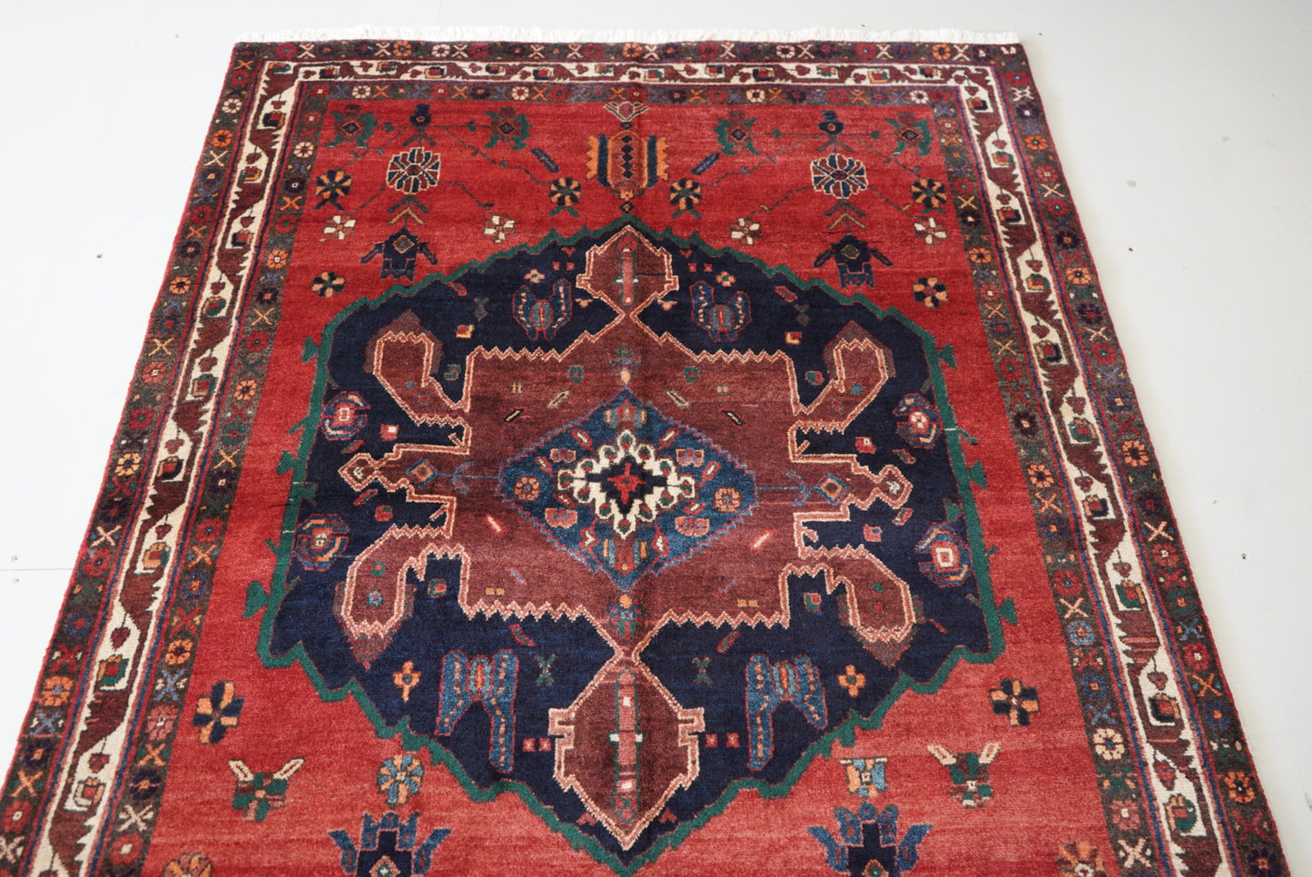 Vintage Persian Sirjan Red Wool Medallion Rug | Handmade | 218 x 162 cm