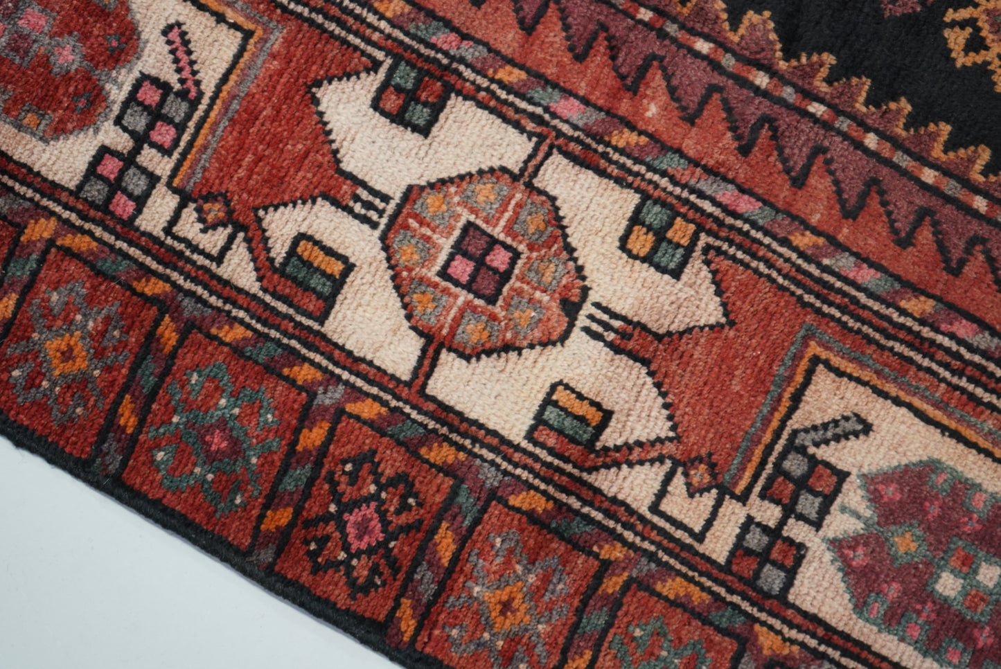 Handmade Persian Hamadan Geometric Wool Rug | 298 x 149 cm | Black & Red | Vintage
